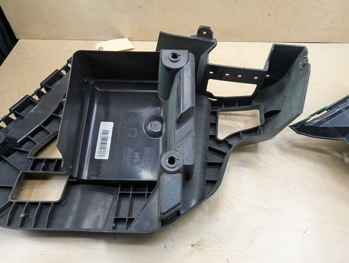 15-19 OEM BMW F16 X6 Rear Left Driver Bumper Supports Brackets Mounts Guide PAIR