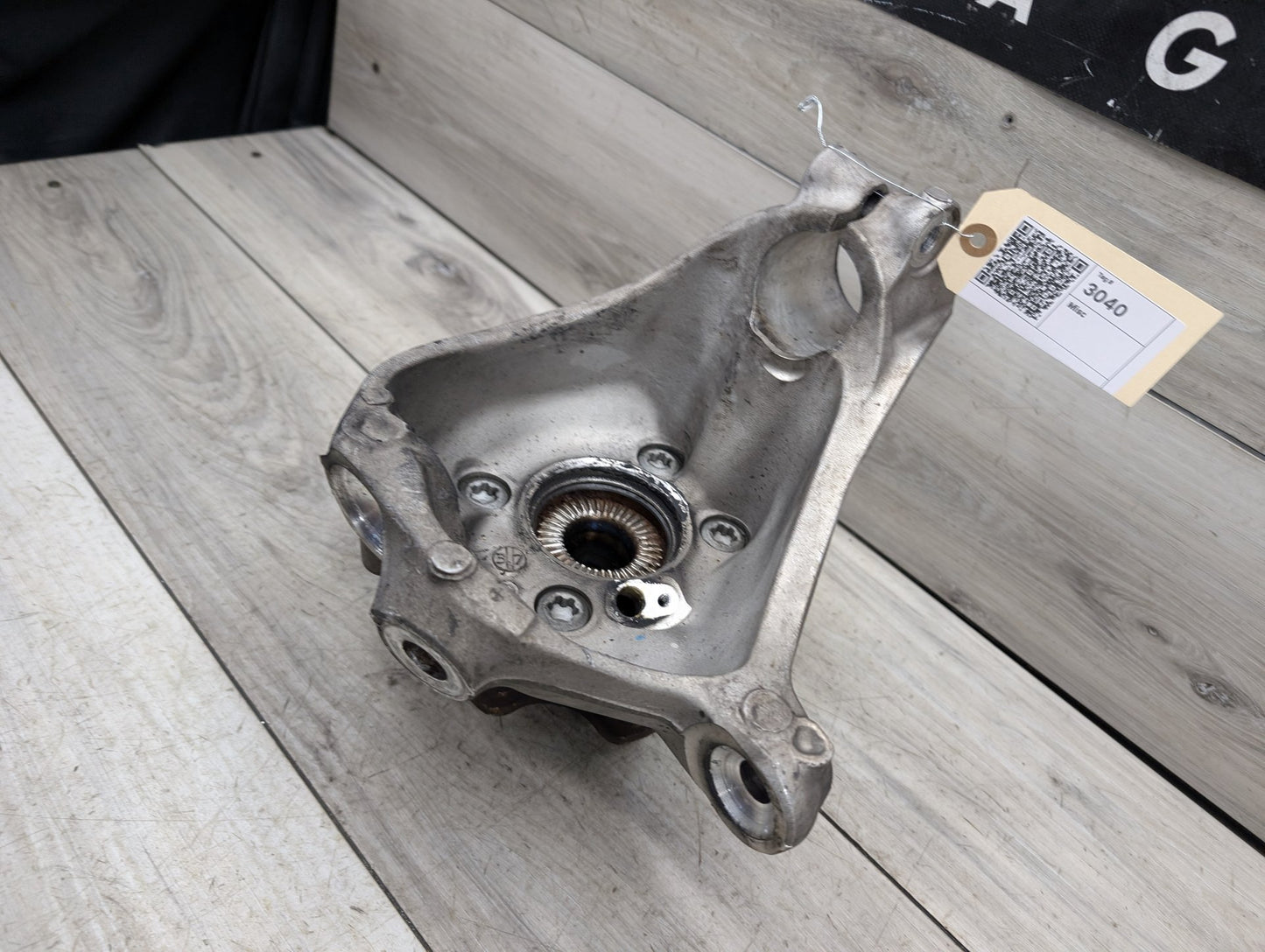2018 - 2024 BMW X3 G01 Front Left Driver Spindle Knuckle w/ Bearing 6882595 B58B30O1