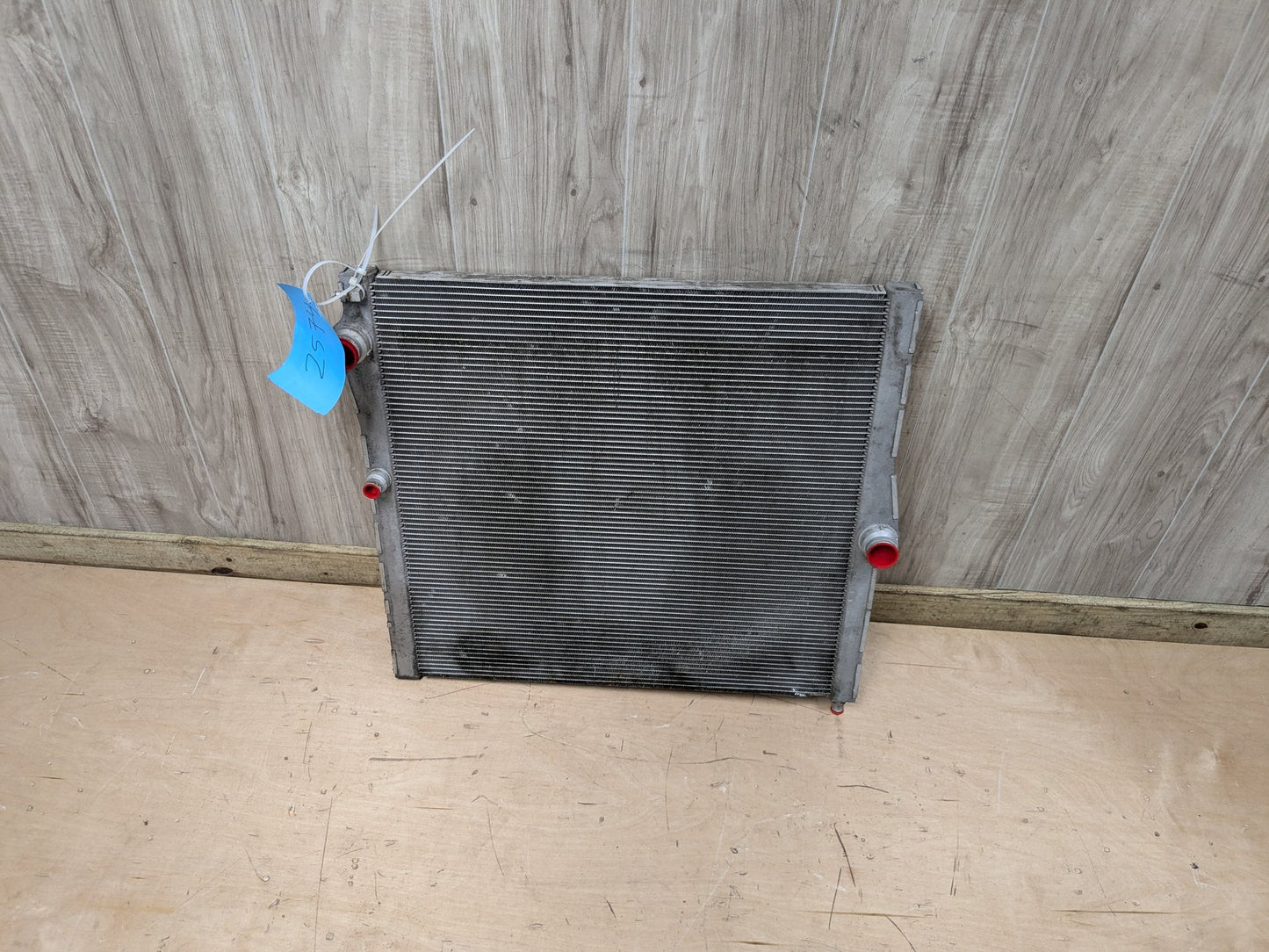 2015 - 2019 BMW X6 F86 Cooling Radiator 7594020 S63B44T2