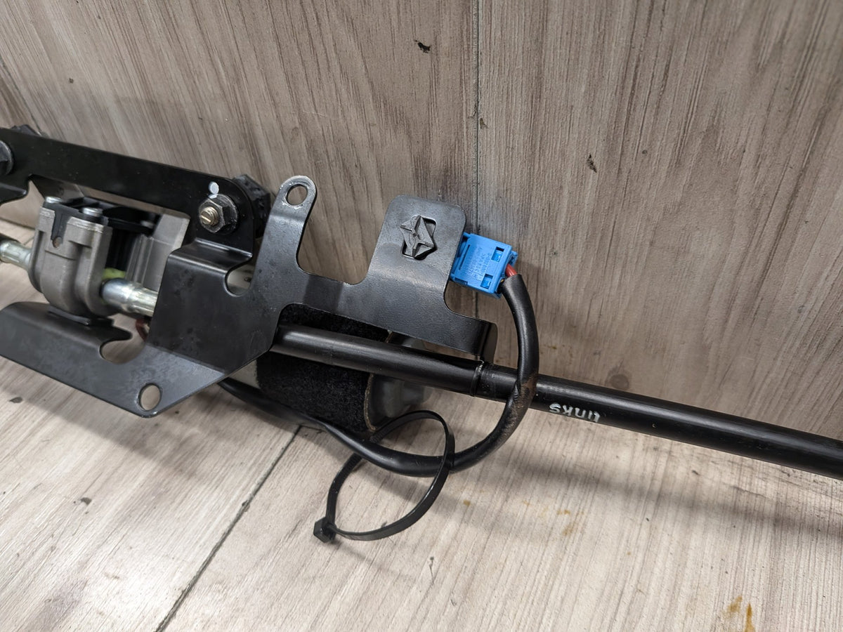 04-10 BMW BMW 650 650CI M6 OEM CONVERTIBLE LEFT RIGHT TOP MOTOR LATCH FRONT LOCK