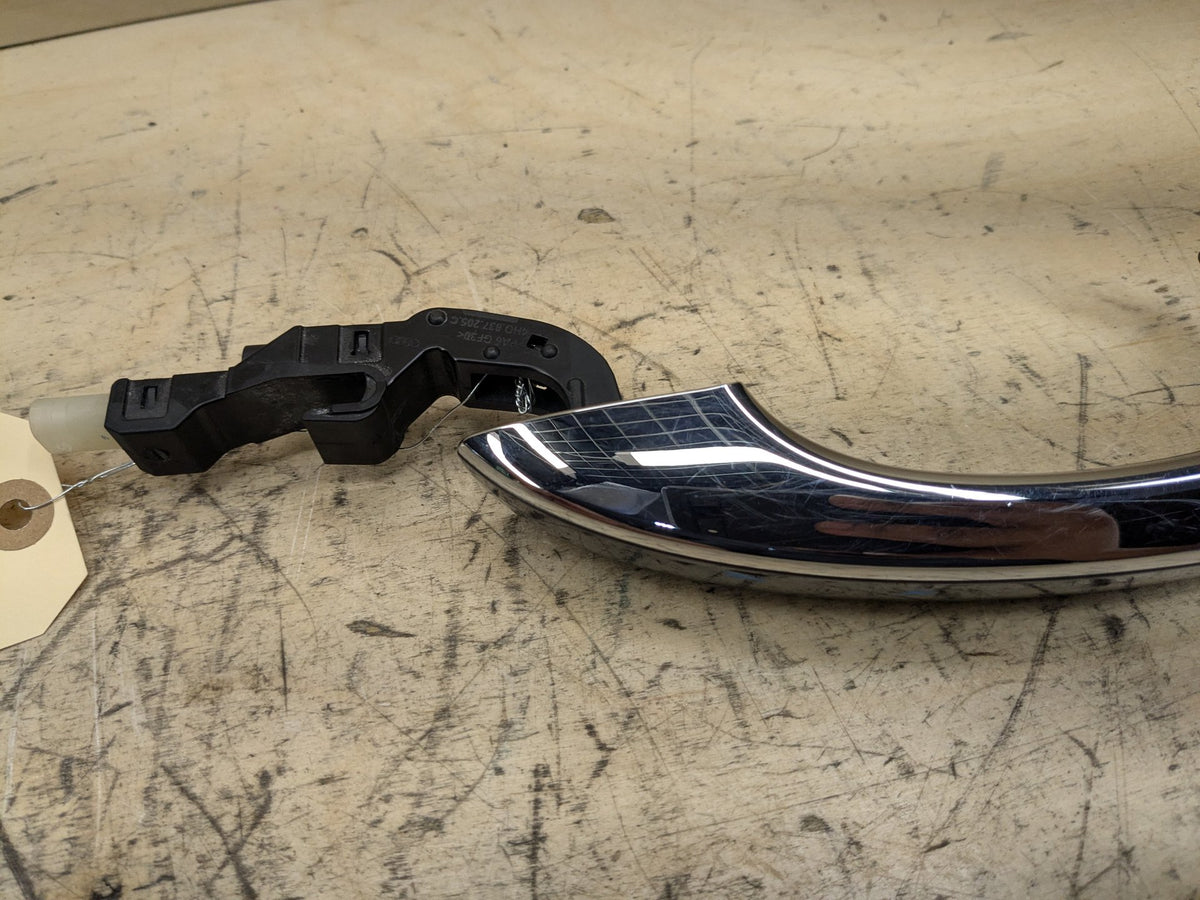 2012-2018 Audi A6 C7 Left Driver Door Handle w/ Comfort Access 4H0837205C OEM