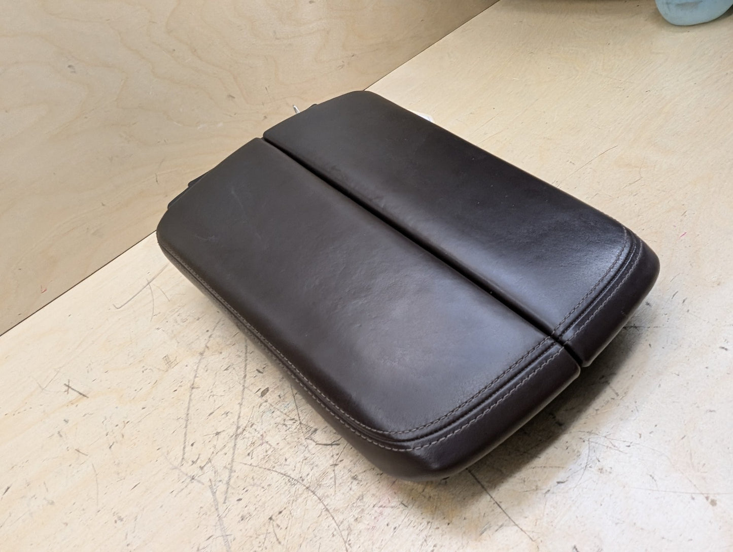 2016-2022 BMW 750i G12 Center Console Armrest Arm Rest 9354625