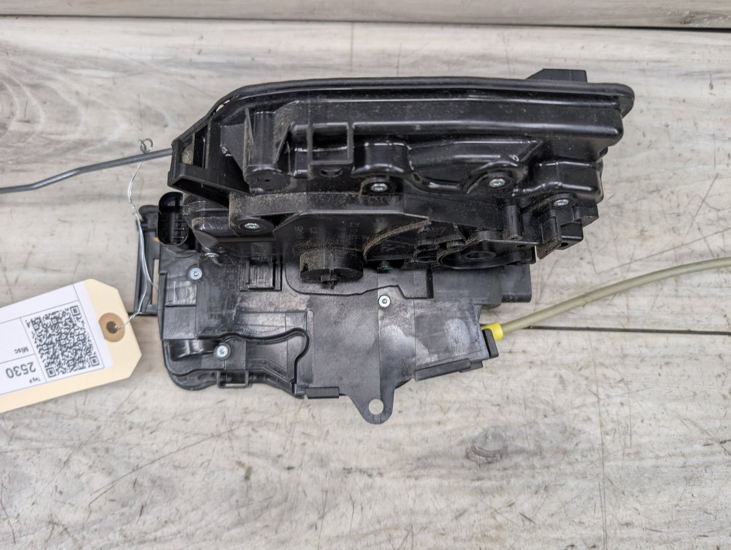 2014 - 2018 BMW X5 F15 Front Right Passenger Door Latch Lock Actuator w/ Soft Close 7281948 N63B