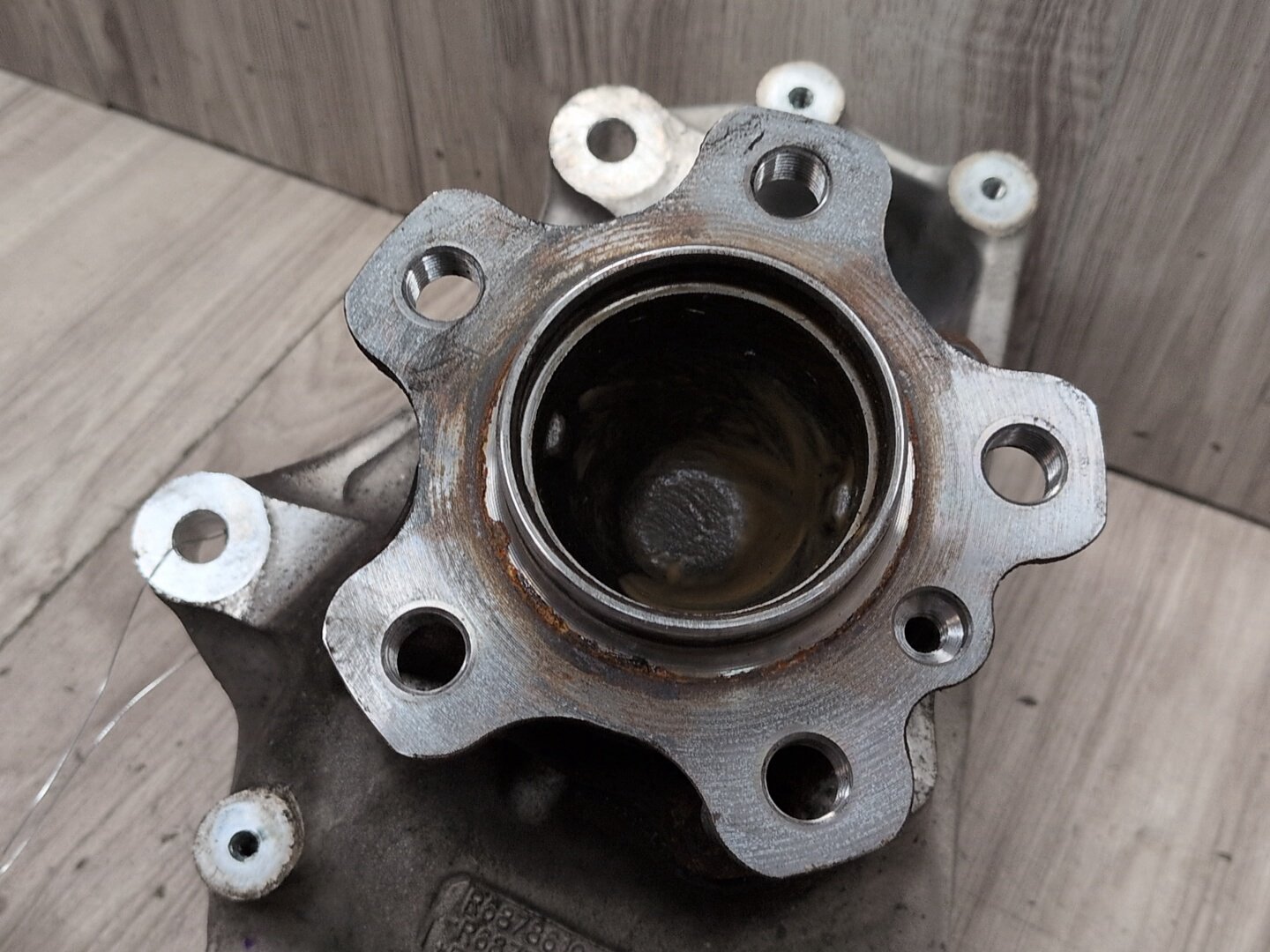 19-25 OEM BMW G20 G22 G23 FRONT Right Passenger Hub Spindle Knuckle Bearing RWD