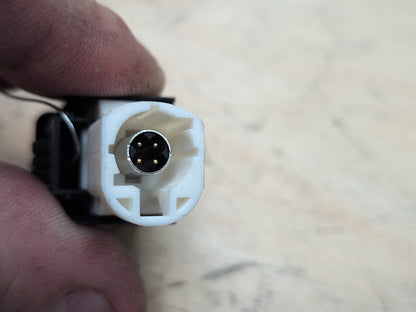 2016-2022 BMW 750i G12 AUX/ USB Charger Port Socket 9299294