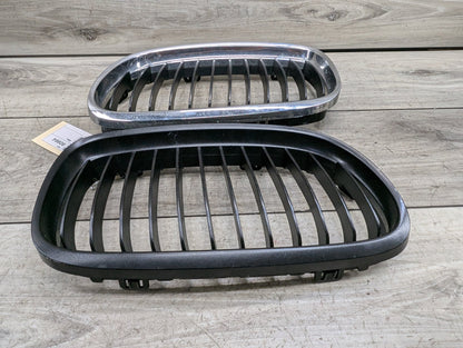 2006-2011 BMW 328i E90 Front Left Right Upper Bumper Cover Kidney Grilles SET 7201967