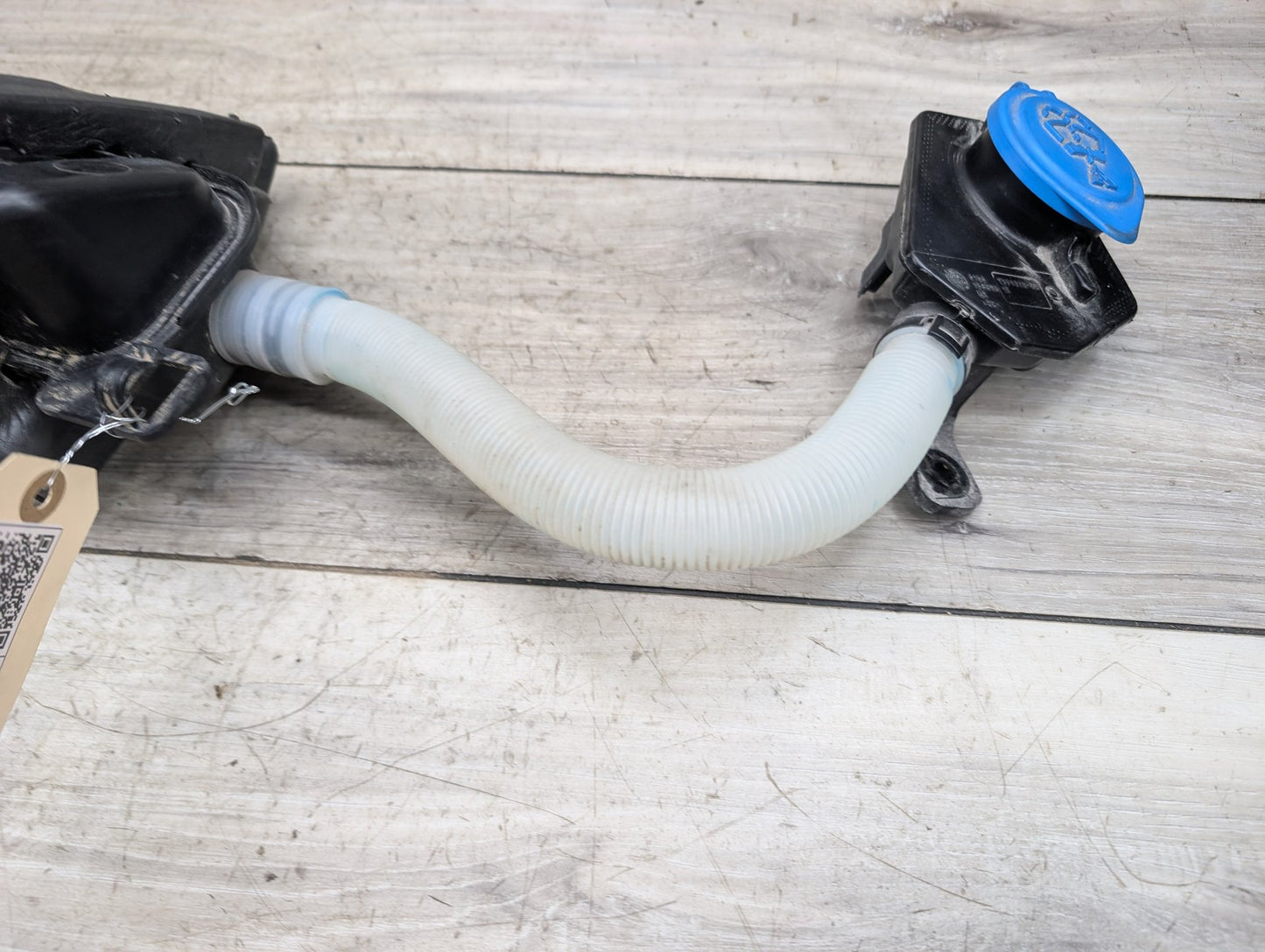 OEM BMW F97 F97 X3 X4 X3M X4M Windshield Wipe Washer Bottle Tank Reservoir