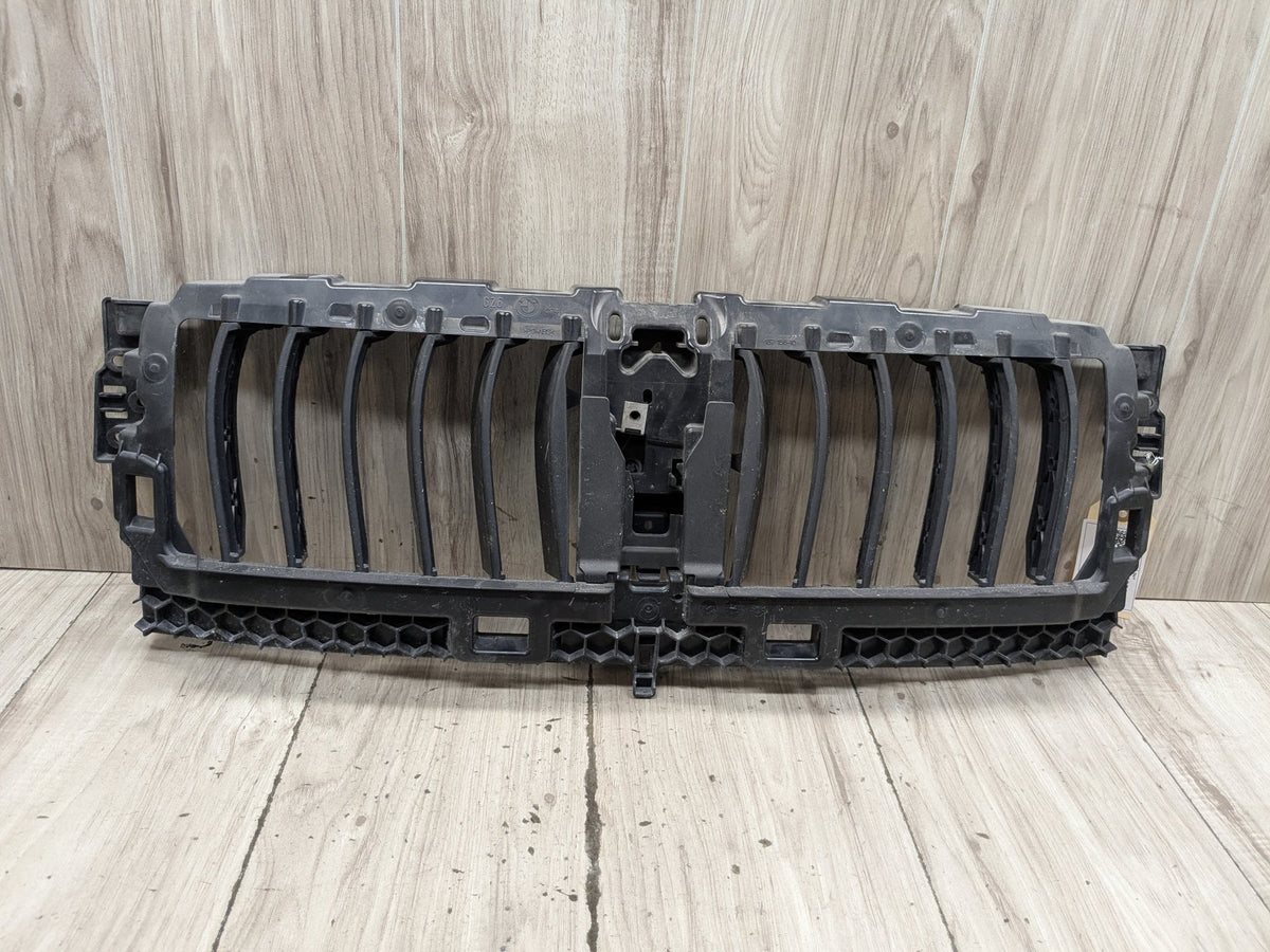 2022-2026 BMW 430i G26 Front Bumper Radiator Air Flap Shutter 5A1E917 OEM