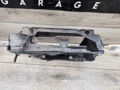 OEM BMW G20 G22 G23 G26 Front Right Passenger Radiator Reinforcement Bracket