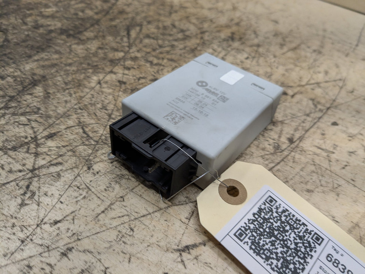 2016-2019 BMW 740Li G12 Steering Column Control Module 6881834 OEM