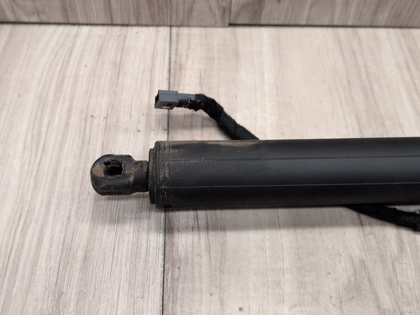 2011 - 2017 BMW X3 F25 Rear Left Right Liftgate Trunk Lid Strut Shock Supports SET 7287805 N20B20O0
