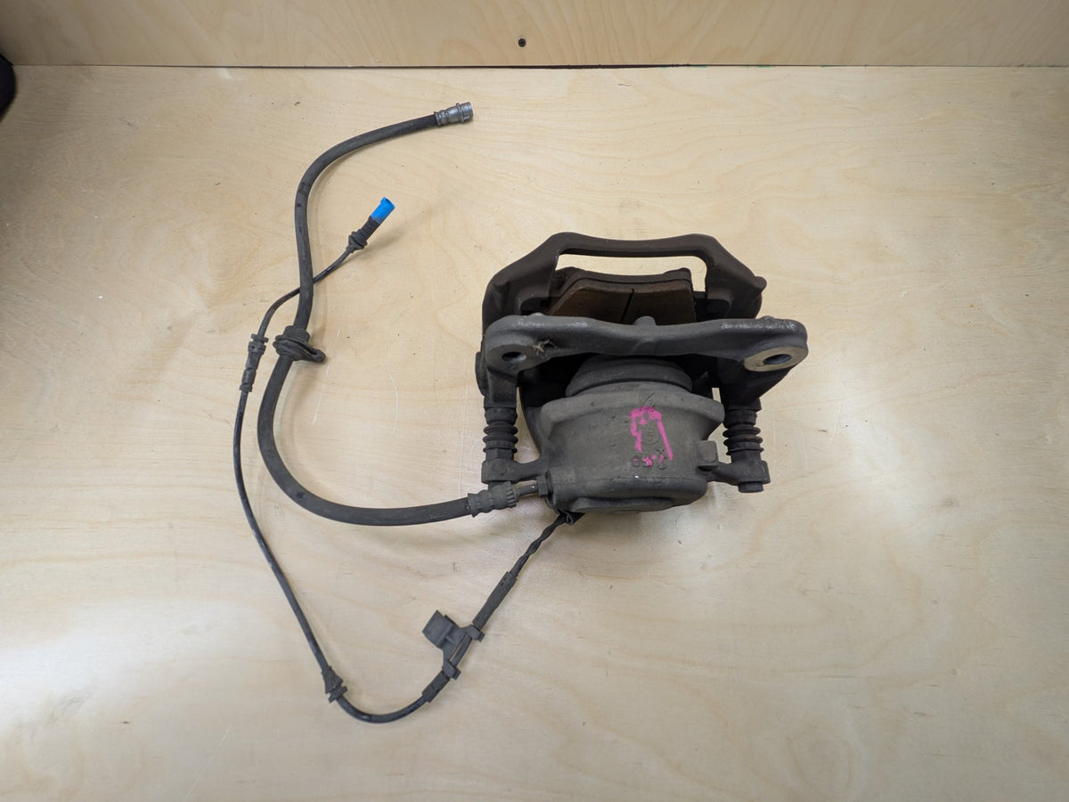 18-24 OEM BMW G01 G02 G20 G42 X3 30 230 330 B46 Front Left Driver Brake Caliper