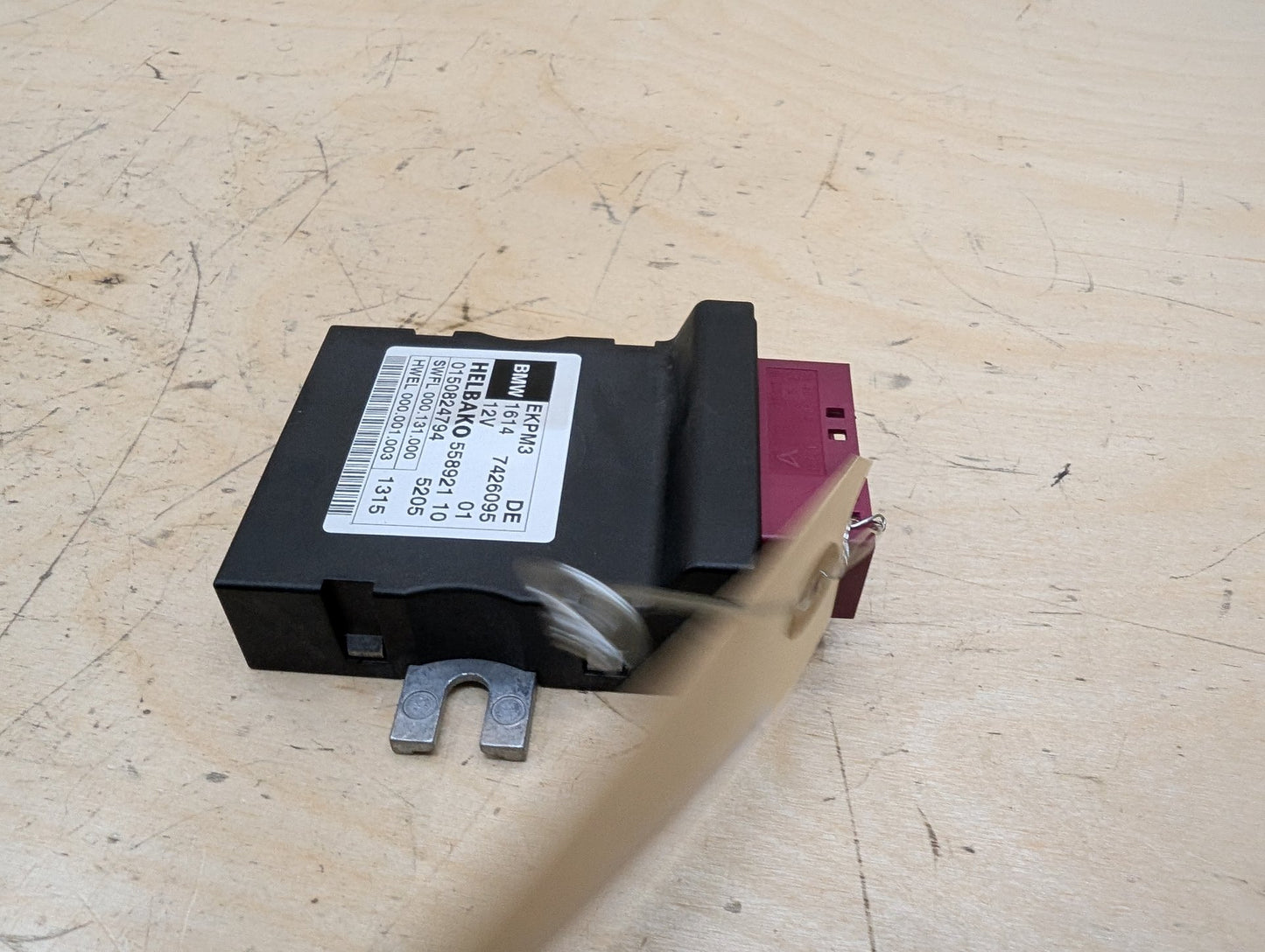 OEM BMW F10 F12 F15 F22 F30 F32 F36 Helbako Fuel Pump Relay Control Module EKPM3