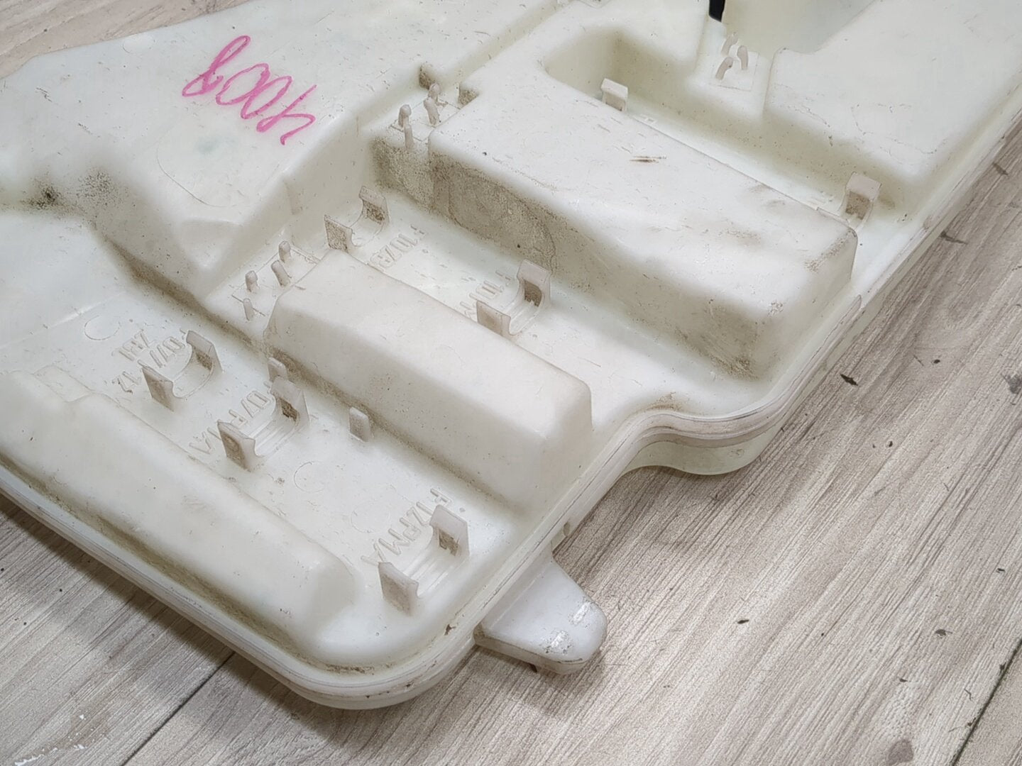 OEM BMW F01 F02 F06 F07 F10 F13 Windshield Washer Fluid Tank Reservoir