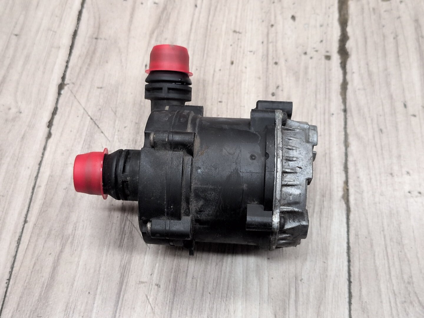 16-24 OEM BMW F90 G11 G12 G30 M5 Engine Electric Auxiliary Water Coolant Pump