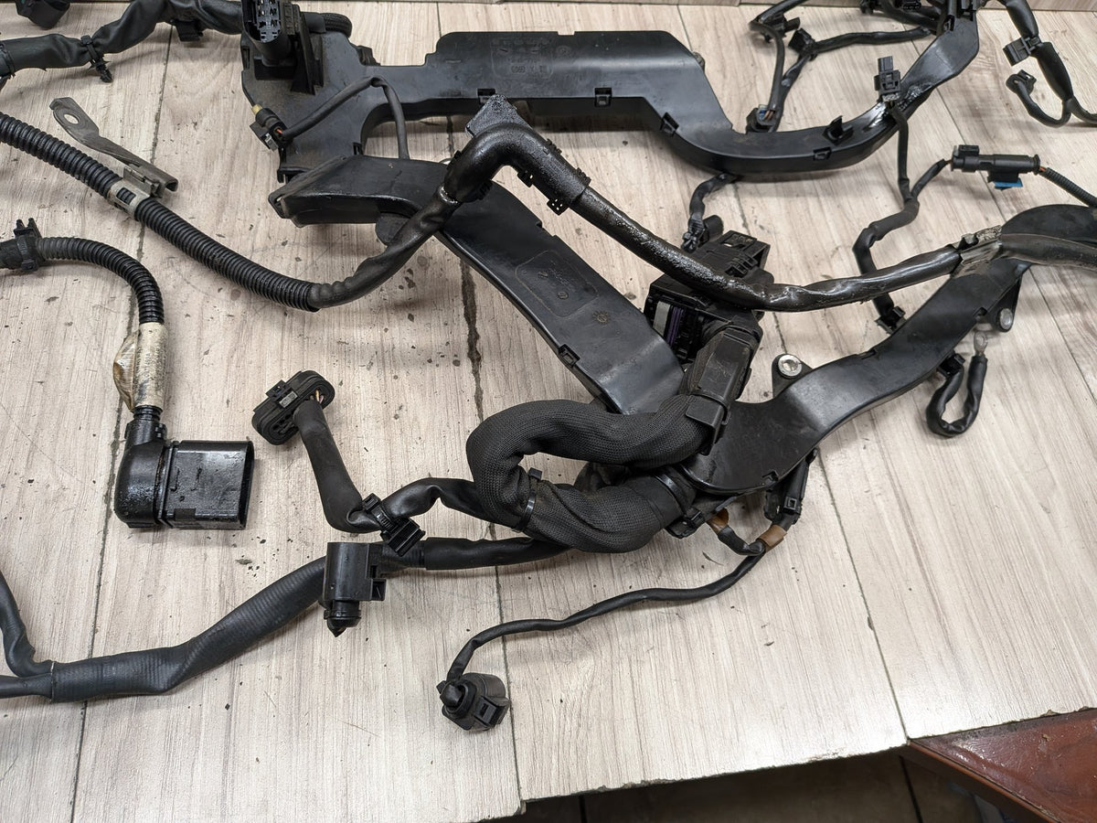 2009-2012 Mercedes-Benz W212 E550 M278 Engine Motor Wiring Wire Harness