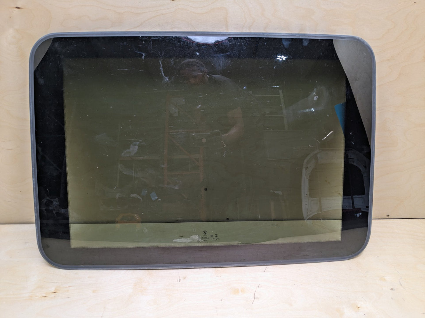 2019 - 2026 BMW 330i G20 Front Sunroof Sun Roof Glass 8737865 B46B20O1