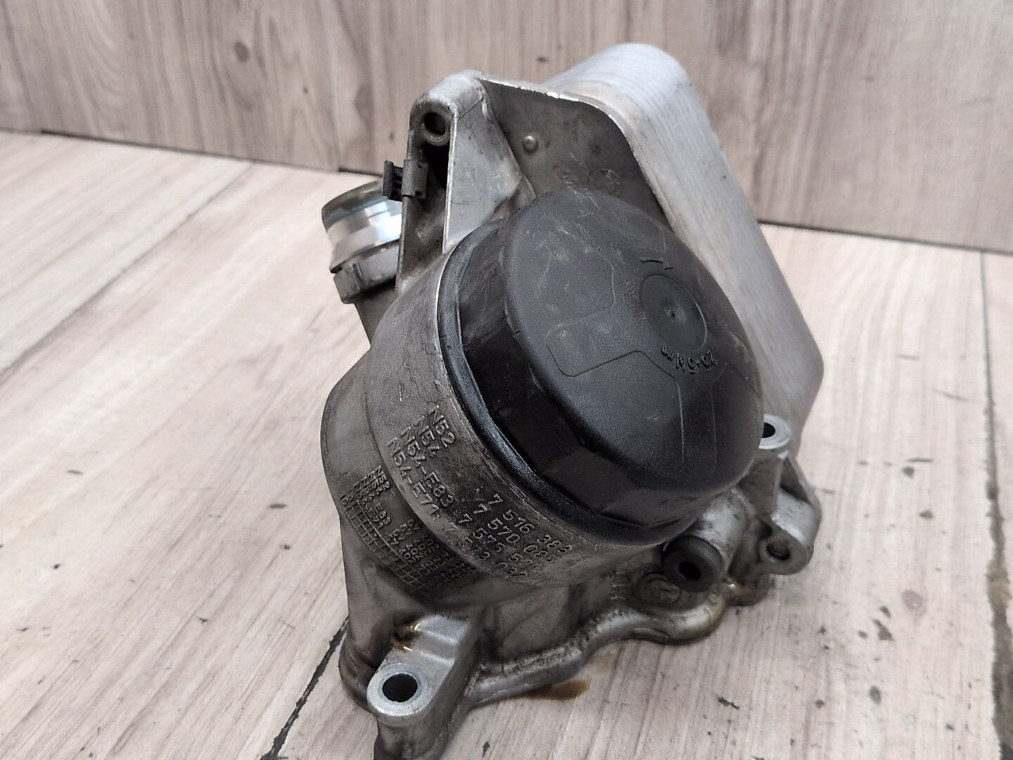 10-17 OEM BMW F01 F07 F10 F12 F25 X3 X4 N55 Engine Oil Filter Housing COOLER