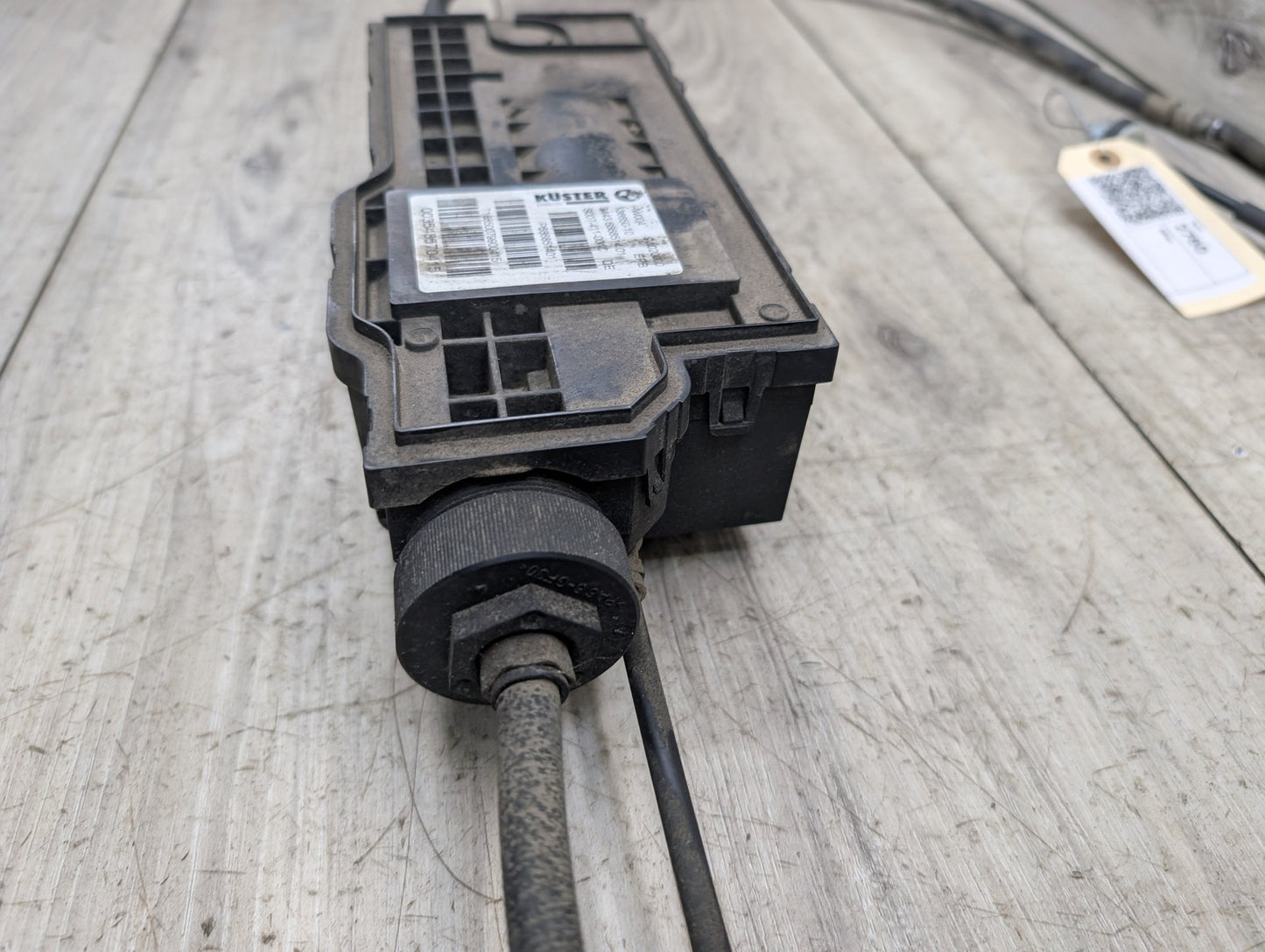 2014 - 2018 BMW X5 F15 Emergency Brake Actuator 6868514 N63B44O1