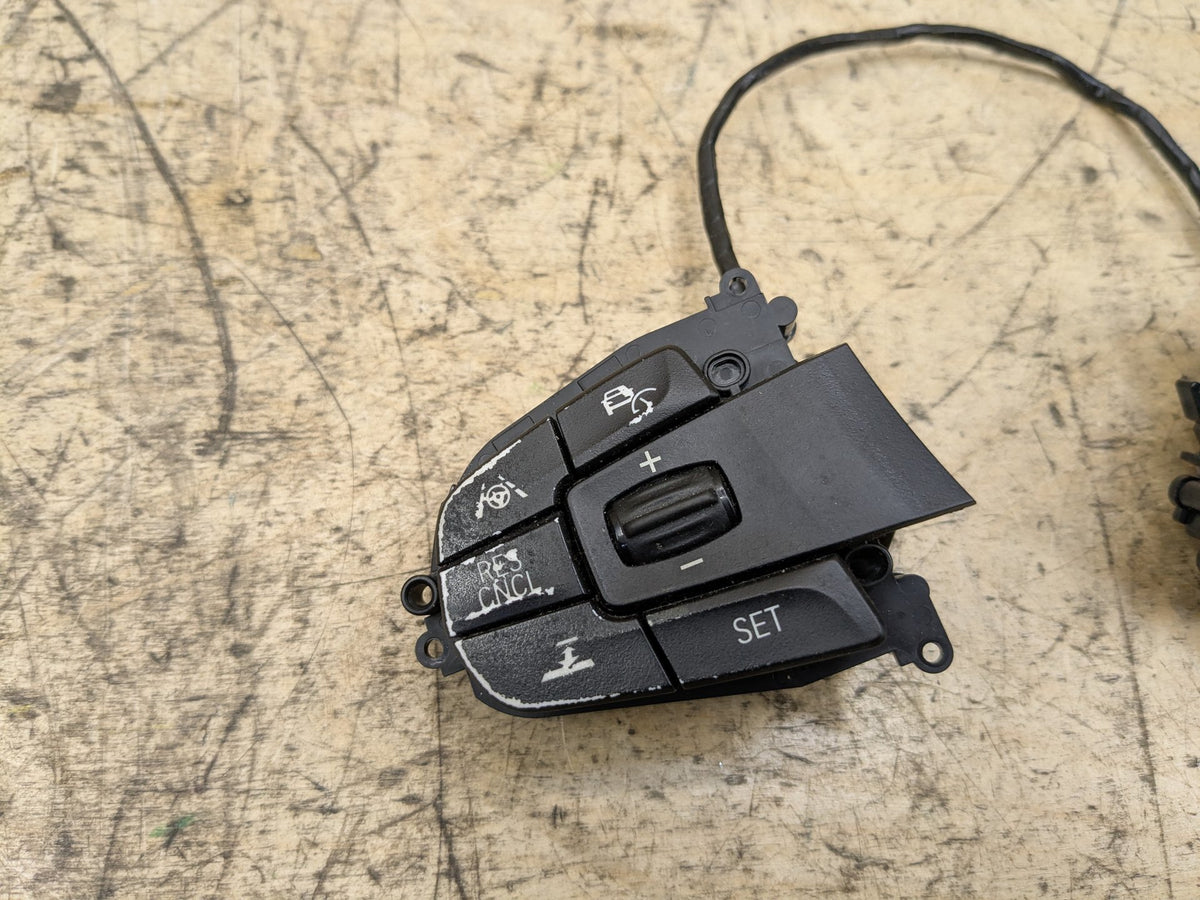 2018-2023 BMW M550i G30 Steering Wheel Switch Buttons 7854189 OEM