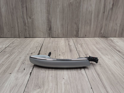 2016-2019 BMW 740Li G12 Right Passenger Door Handle w/ Comfort Access 7411034