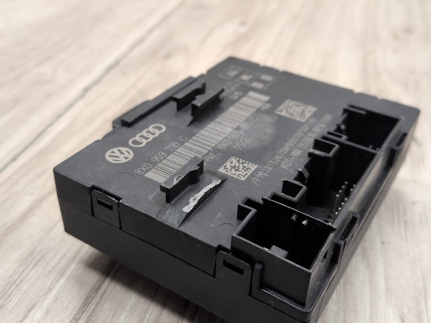 15-18 OEM Audi Q3 Rear Right Passenger Side Door Window Control Module