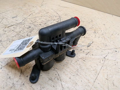 2010-2017 BMW 535i GT xDrive F07 Engine Water Heater Control Valve Pump 9310349 OEM