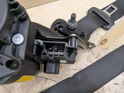 OEM BMW F95 G05 G06 G07 X5 X6 X7 Front Right Passenger Seat Belt Retractor Black