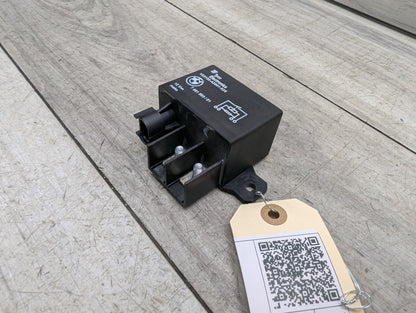 OEM BMW E60 E70 E82 E90 E92 F02 F06 F10 F30 M5 M6 Cooling Fan Relay Control 150A