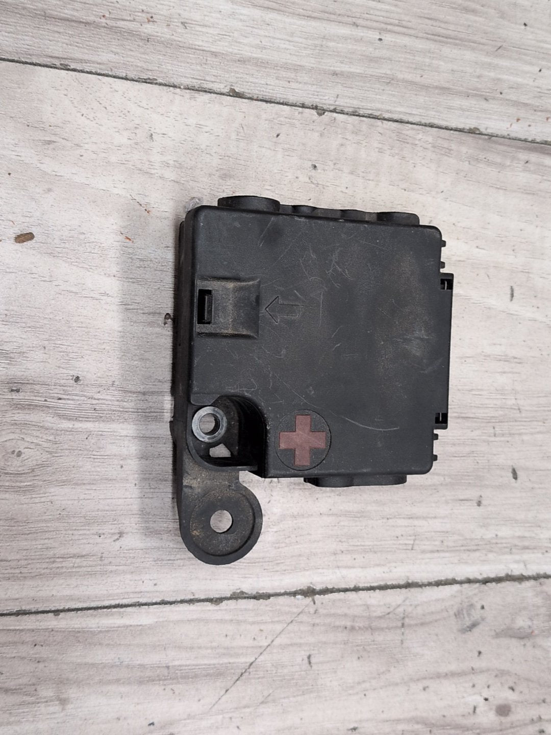 2010-2016 Audi S4 B8 Rear Battery B+ Terminal Junction Point Relay Fuse Box 8K0937517A OEM