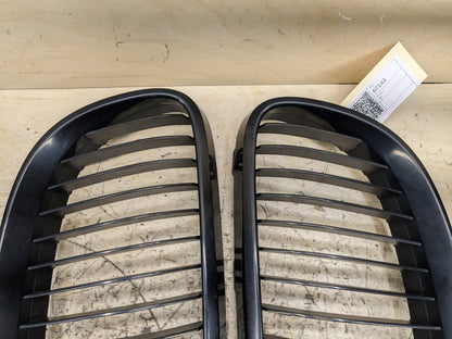 2007-2013 BMW 328i E92 Upper Bumper Cover Kidney Grilles SET 7254969 OEM