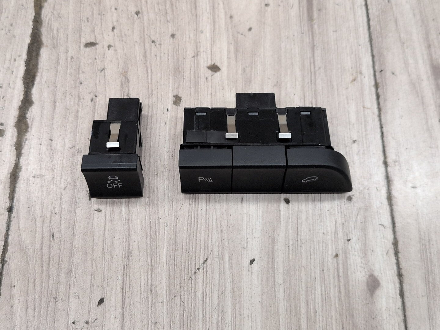 2015-2018 Audi Q3 8U Park Assist Hill Descent Traction Switch Button SET 8U0959674B