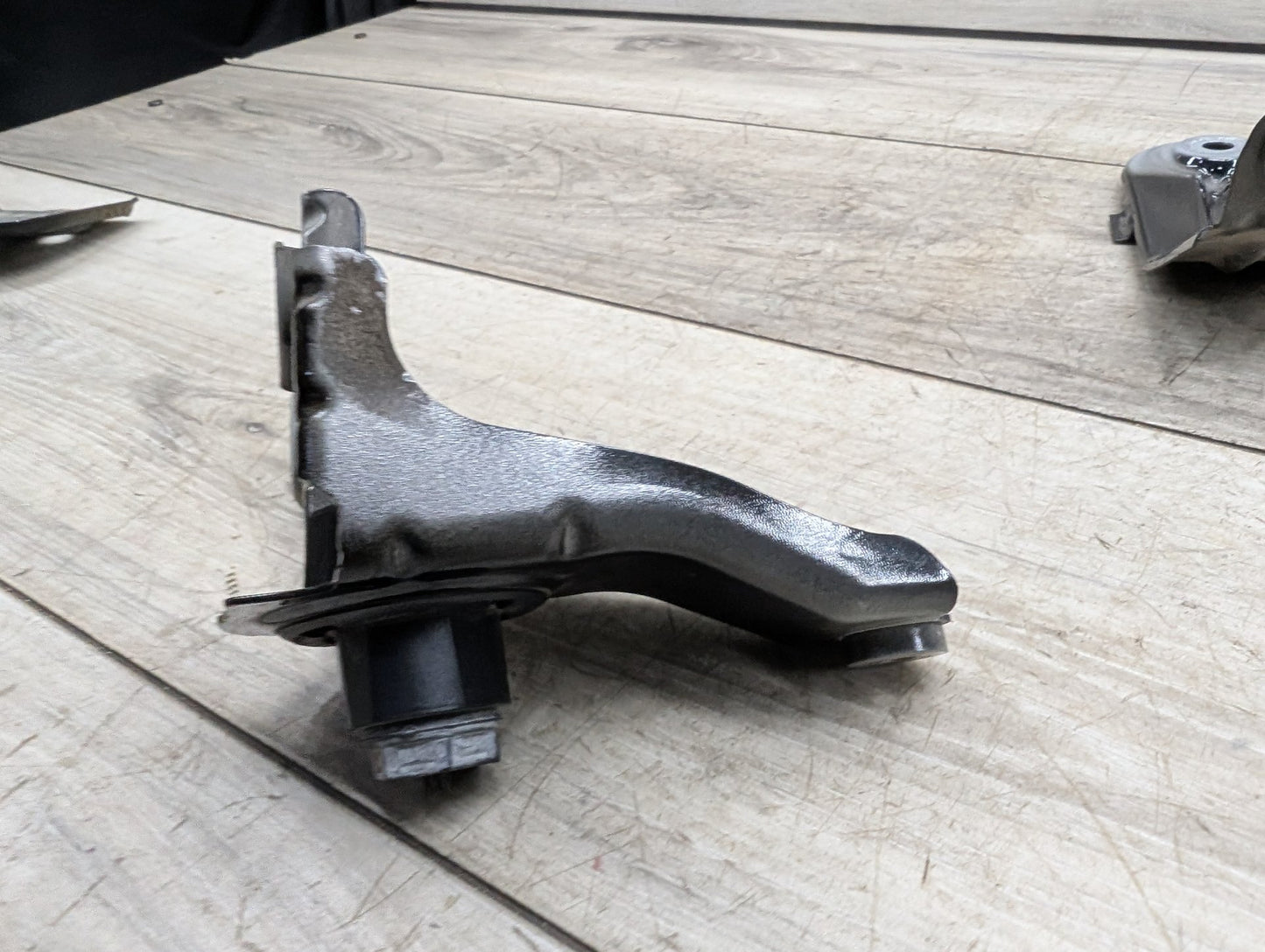 2018 - 2024 BMW X3 G01 Front Left Driver Fender Brackets SET 7397515 B46B20O1