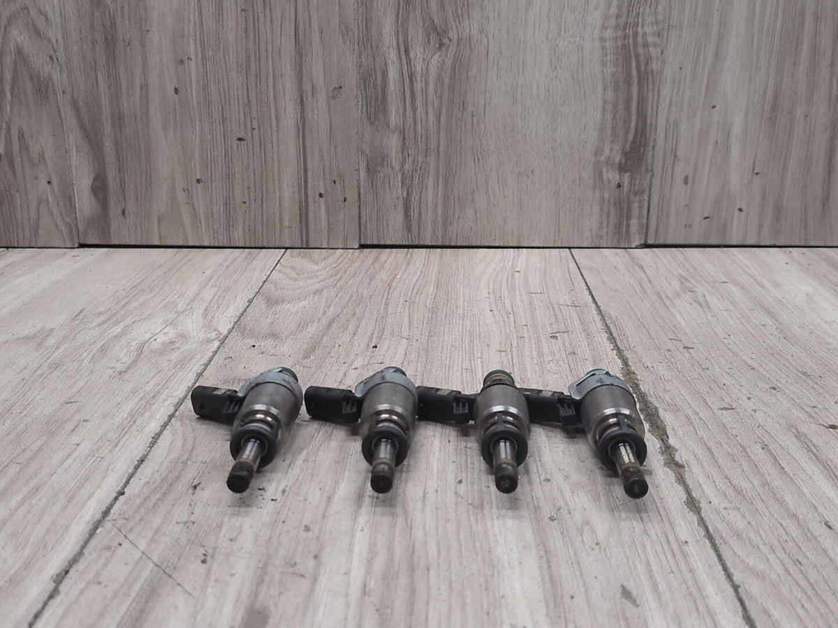 2015-2018 Audi Q3 8U Engine Motor Fuel Injector SET 06H906036P