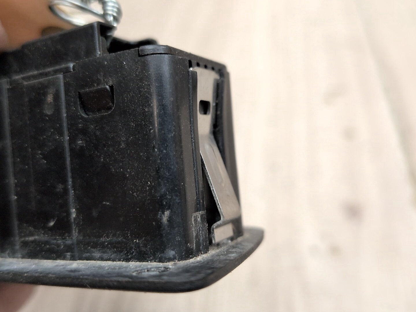 OEM BMW F02 F10 F15 F48 F90 G01 G20 G30 G80 X3 Rear Trunk Lid Center Lock Switch