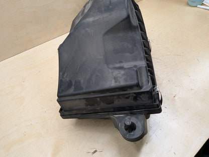 2012-2018 BMW F30 320i N20B20U0 Engine Air Filter Box Assembly 7597589