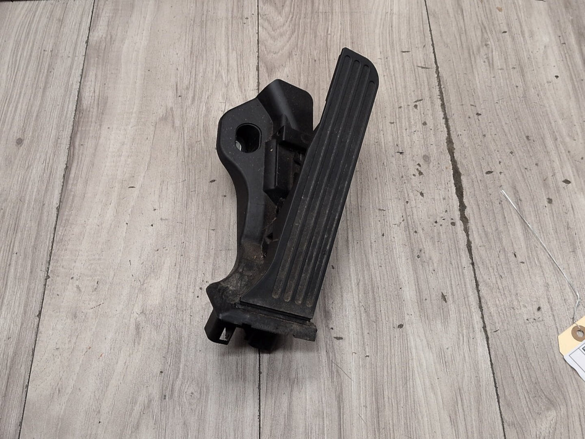 2015-2018 Audi Q3 8U Gas Accelarator Pedal 1K1723503BA OEM