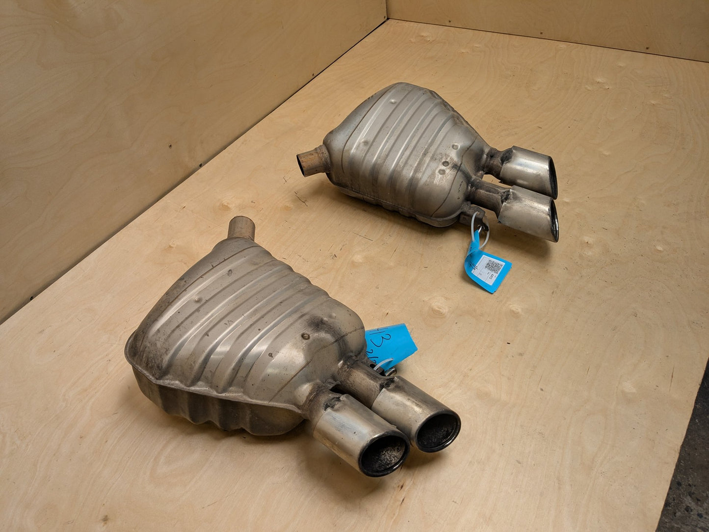 2008 - 2017 Audi S5 8T Rear Exhaust Muffler 8K0253611BD