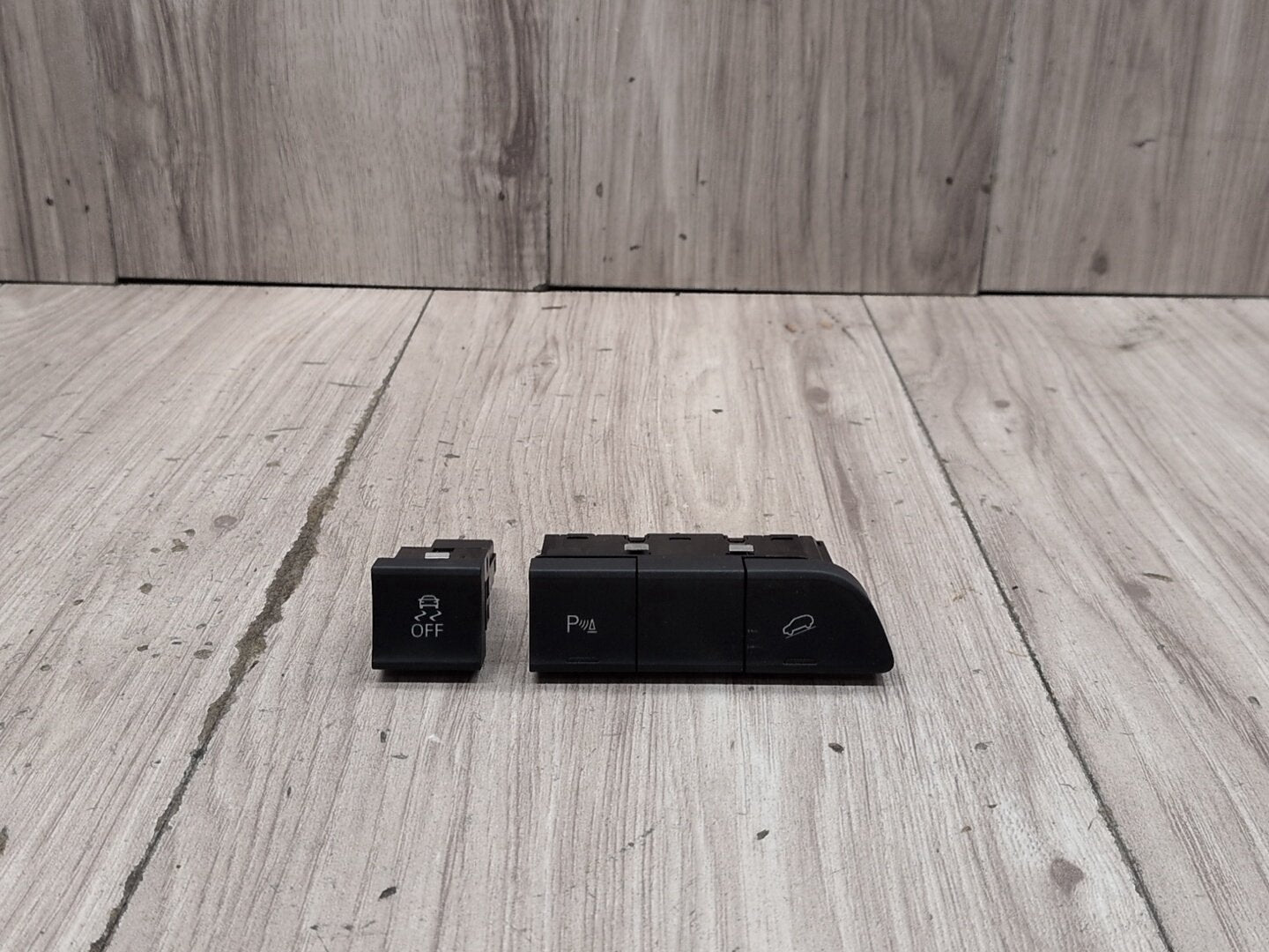 2015-2018 Audi Q3 8U Park Assist Hill Descent Traction Switch Button SET 8U0959674B