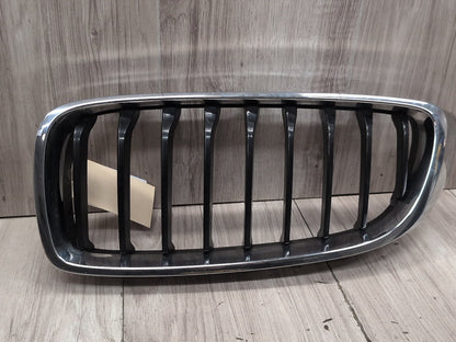 2014 - 2015 BMW 440i F36 Front Right Passenger Upper Bumper Cover Kidney Grille 7294817 B58B30M0
