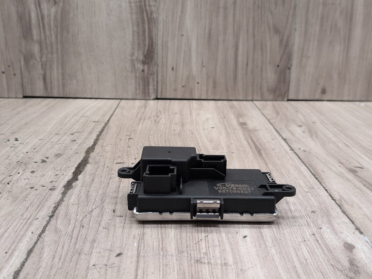 2012 Mercedes-Benz E550 W212 HVAC AC Blower Motor Resistor Fan A2128702110