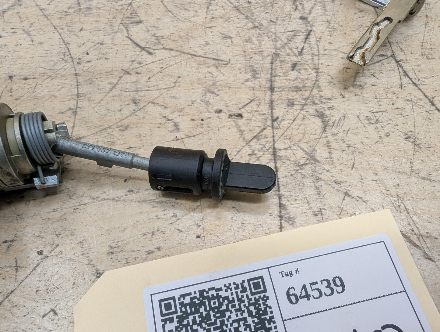 2011-2017 Audi RS5 8T Front Left Driver Key Lock Mechanism w/ Key 8T1837167