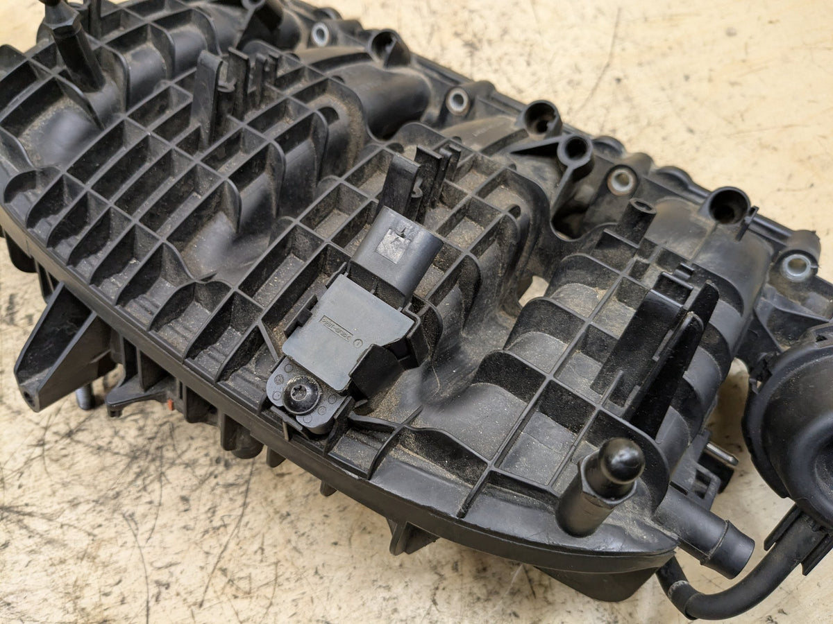 2012-2018 Audi C7 A6 CYNB Engine Motor Intake Manifold 06L133201T
