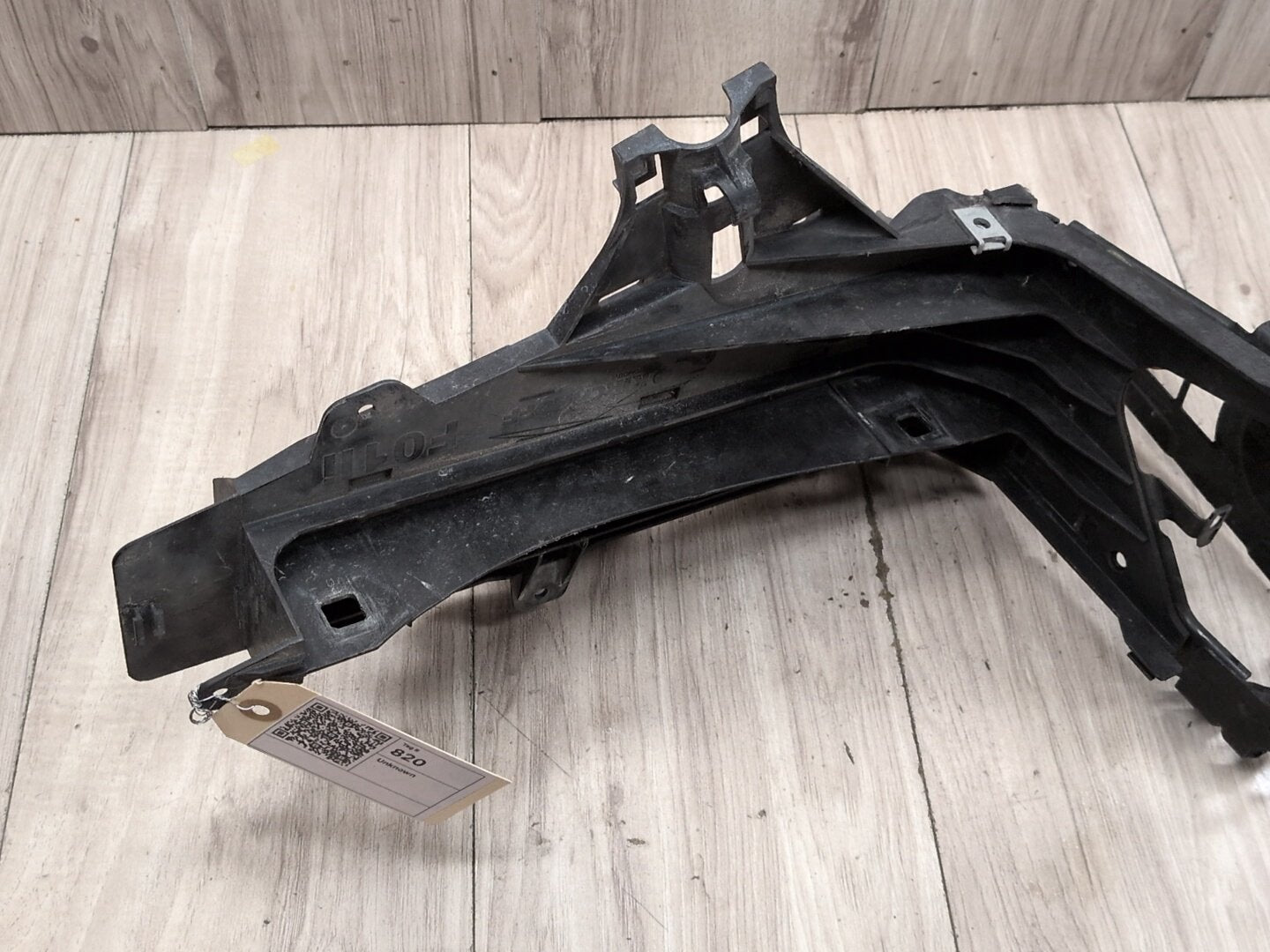 OEM BMW F01 F02 740 750 760 Front Right Passenger Headlight Support Bracket