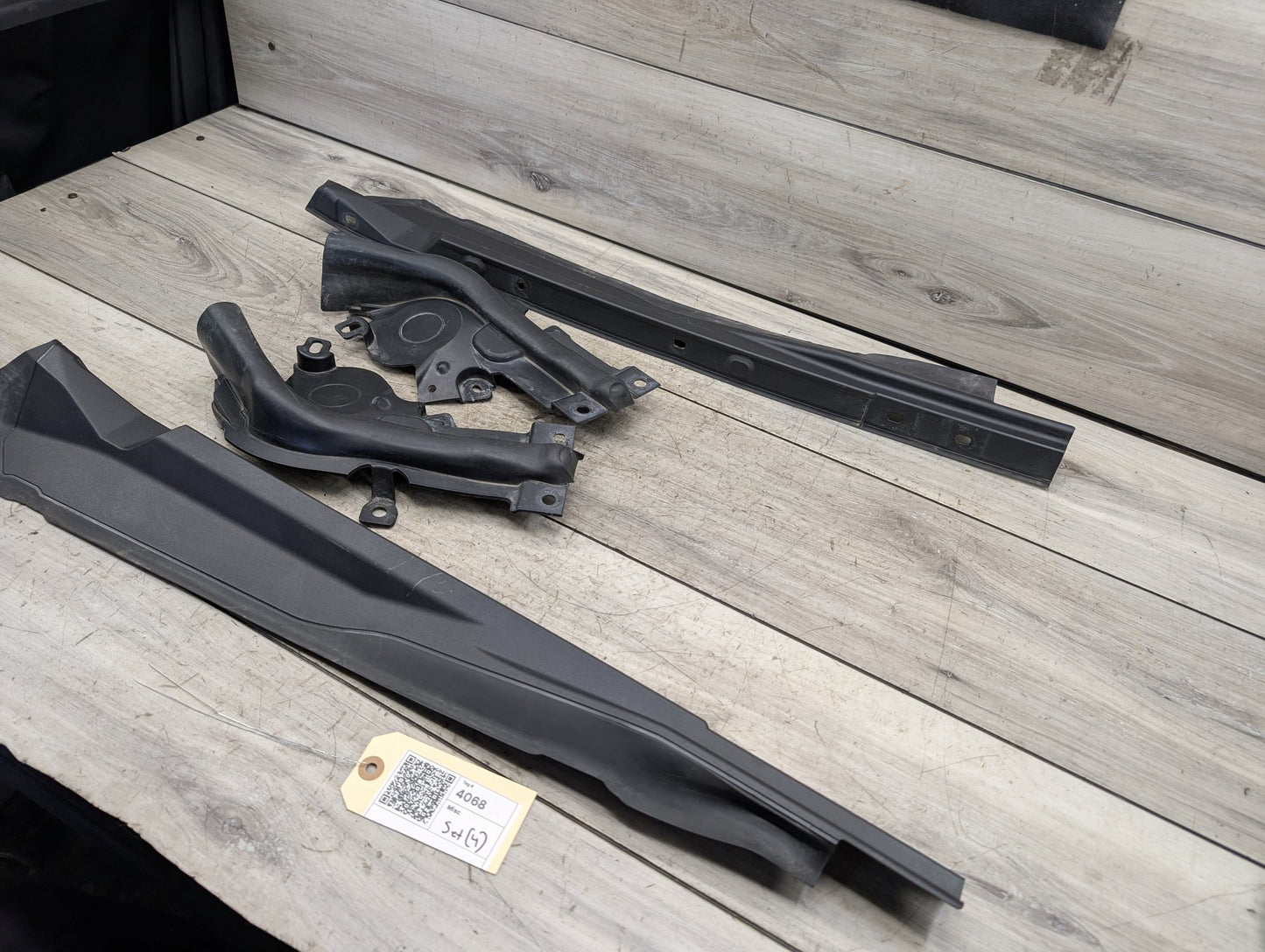 2019 - 2026 BMW 330i G20 Left Right Engine Bay Cover Panel Seal Trim SET 7419386 B46B20O1