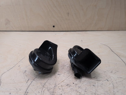 2019-2026 BMW X5 G05 Alarm Horns SET 7442770 OEM