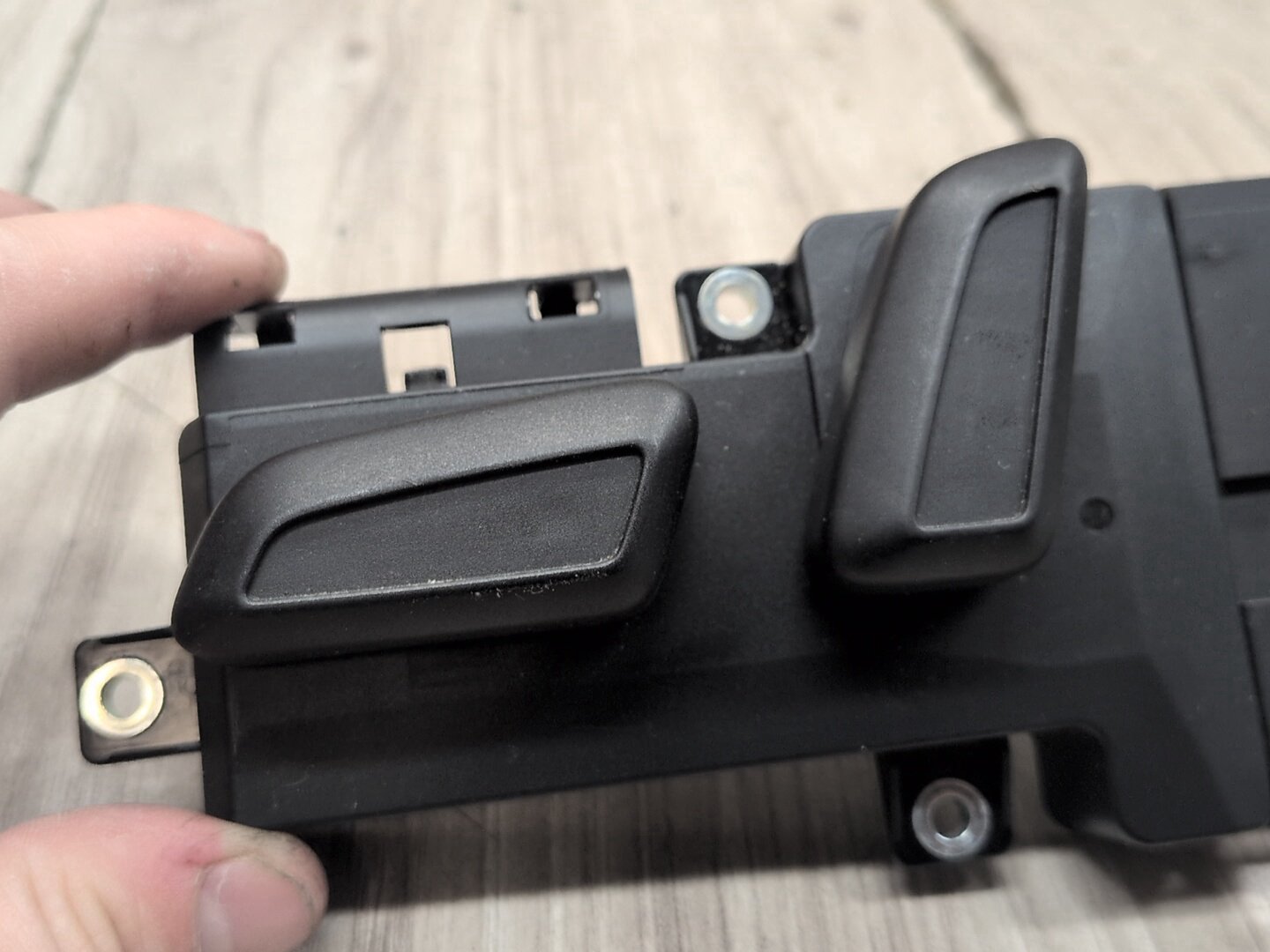 2015-2018 Audi Q3 8U Front Left Driver Seat Control Switch 8K0959747
