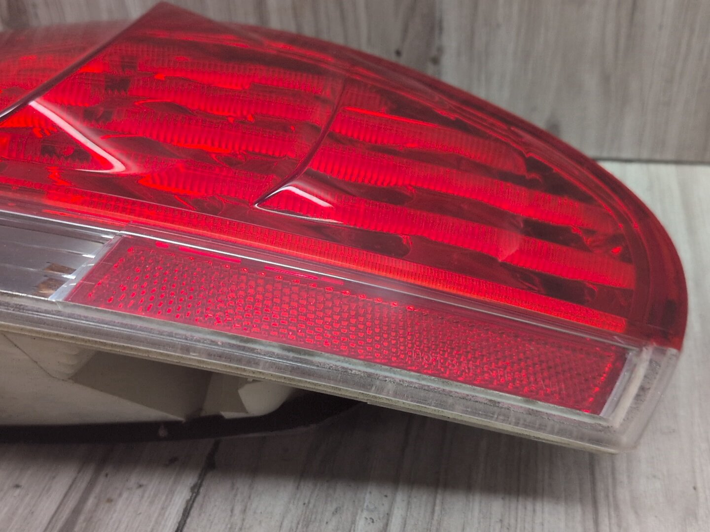 2004-2010 BMW M6 E64 Rear Right Passenger Outer Tail Light 7170976 OEM