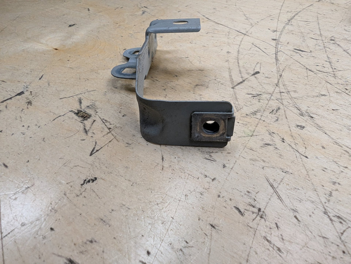 2010-2017 BMW 535i GT xDrive F07 Front Left Driver Fender Brackets SET 7193421 OEM