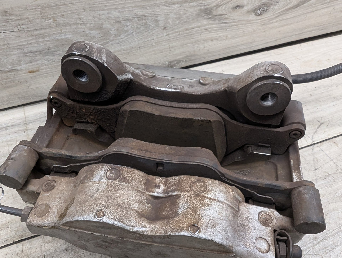 NOTE* OEM BMW G05 G06 40 G20 G22 G23 G26 430 G30 Front Left Driver Brake Caliper